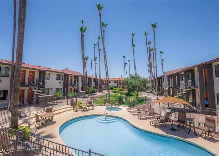 Apartment 208 Fully Furnished 1br Suite-prime Location *