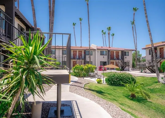 208 Fully Furnished 1br Suite-prime Location * Scottsdale
